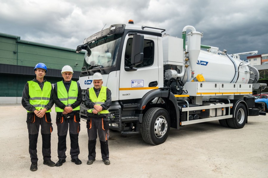 Novo specijalizirano vozilo za održavanje kanalizacione mreže stiglo u Ilijaš